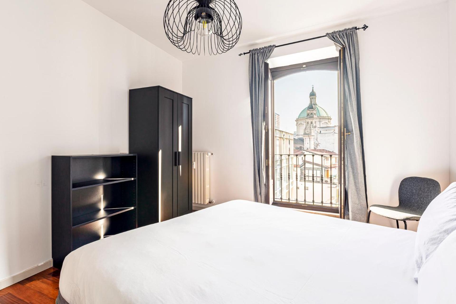 Elegant 2 Bedrooms Apartments Near Duomo Milão Exterior foto